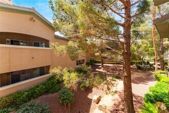 Building Photo - 1705 Hills of Red Dr