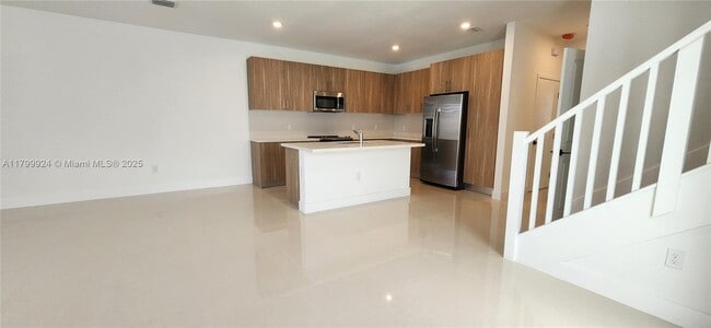 Building Photo - 15720 SW 136 Way