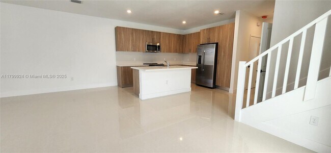 Foto del edificio - 15720 SW 136 Way