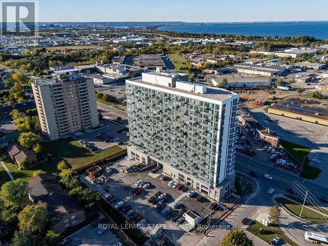 Building Photo - 2782 Barton St E