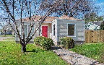 Building Photo - 4036 Valentine St