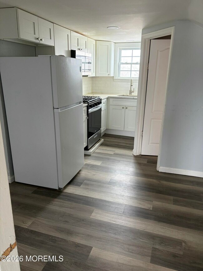 Foto del edificio - 707 Florence Ave