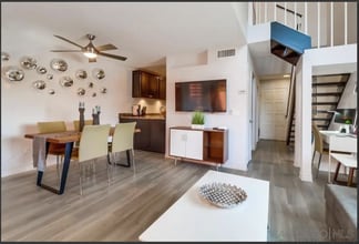 Building Photo - 623 Beyer Way