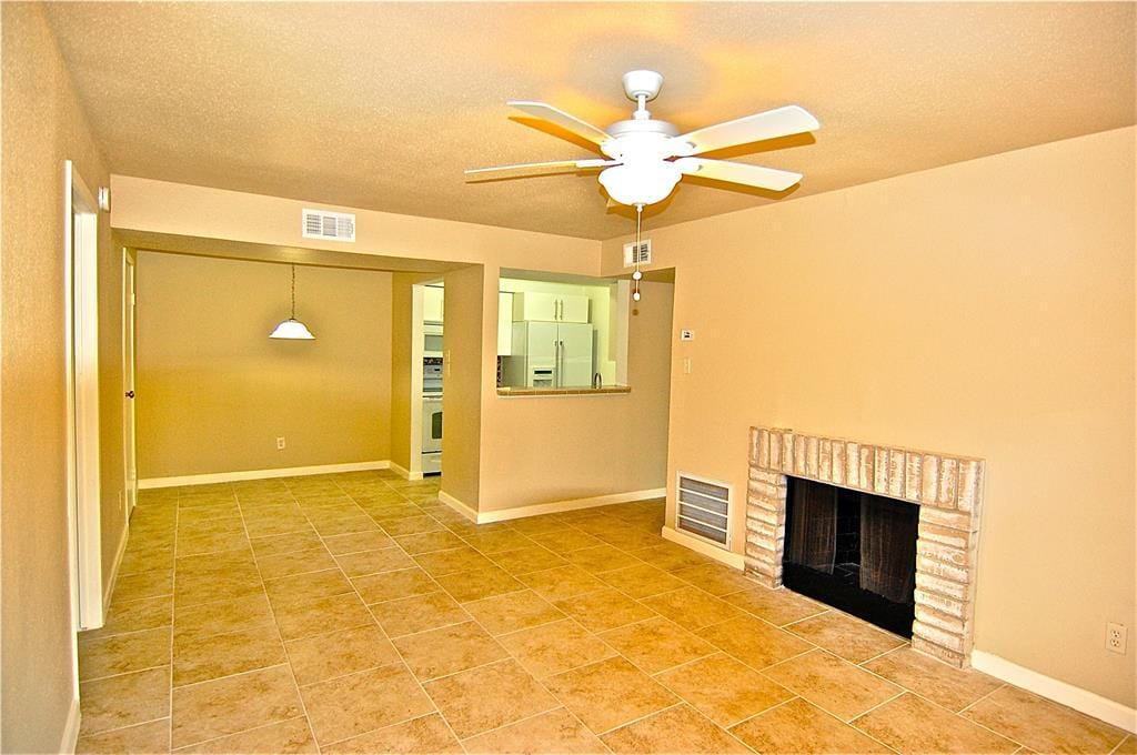 Primary Photo - 12630 Ashford Meadow Dr