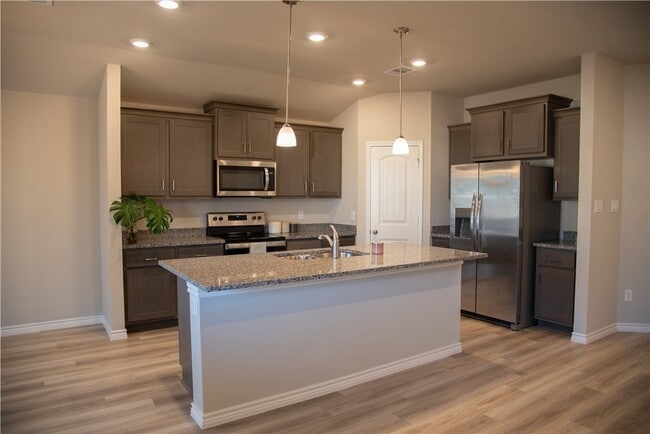 Building Photo - 2145 Chief St