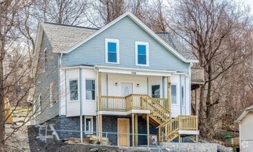 Building Photo - 598 Franklin St