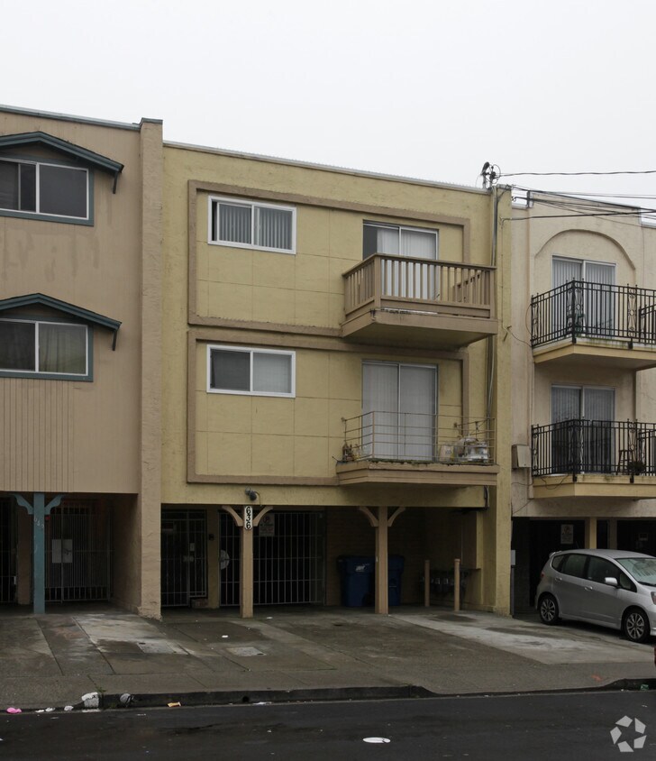 636 Sylvan St, Daly City, CA 94014 Apartments in Daly City, CA