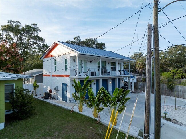 Foto del edificio - 1788 Douglas Ave