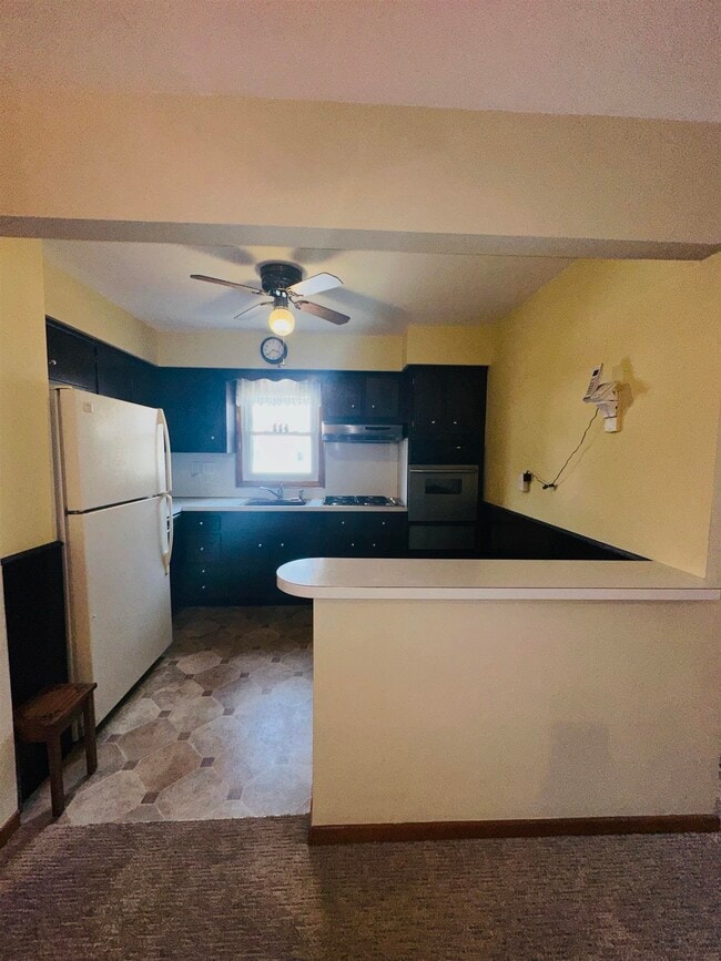 Building Photo - 929 Avenue C