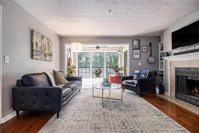 Foto del edificio - 4556 Vinings Central Trace SE