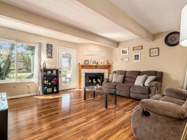 Building Photo - 6985 Muirfield Dr