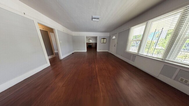 Foto del edificio - 1320 E Colton Ave