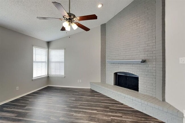 Building Photo - 6704 Wesson Dr