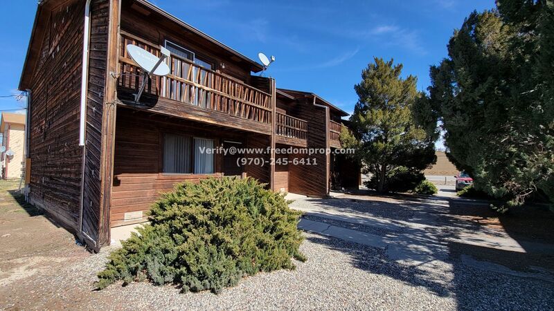Primary Photo - 493-432 32 Rd