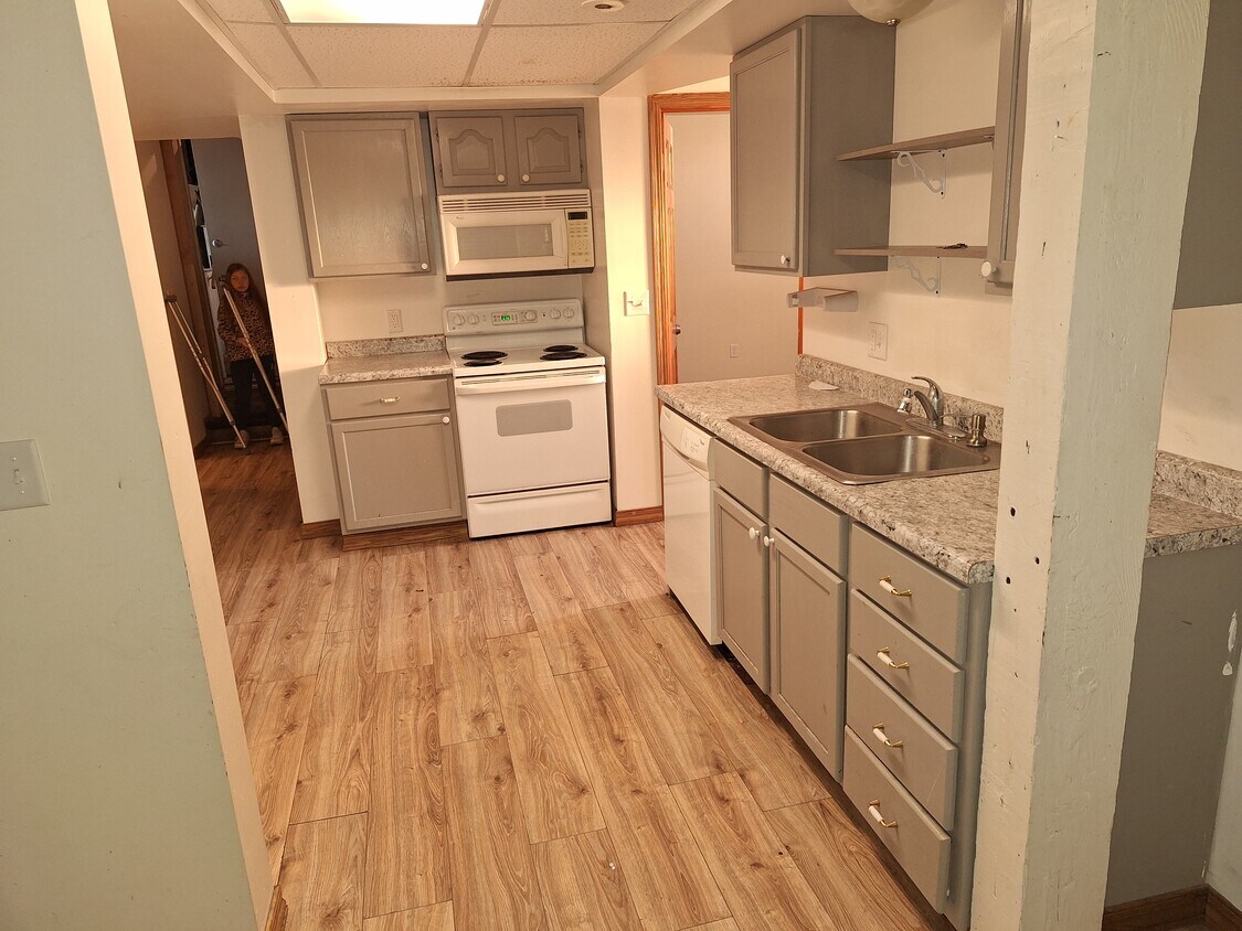 Primary Photo - 126 N Bordson St