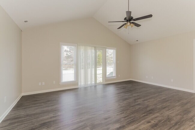 Foto del edificio - 2808 Faircroft Way