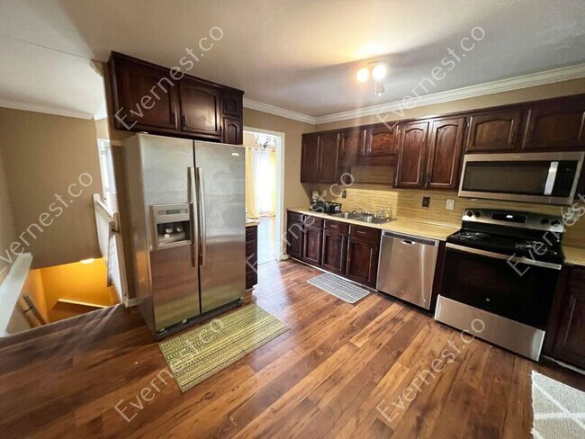 Building Photo - 58 Sunburst Dr