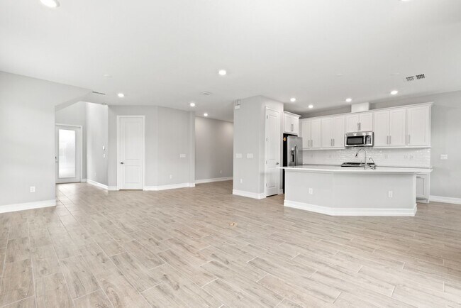 Foto del edificio - "Charming 3-Bedroom Rental with Granite Co...