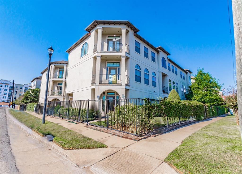 2414 La Branch St, Houston, TX 77004 Condo for Rent in Houston, TX
