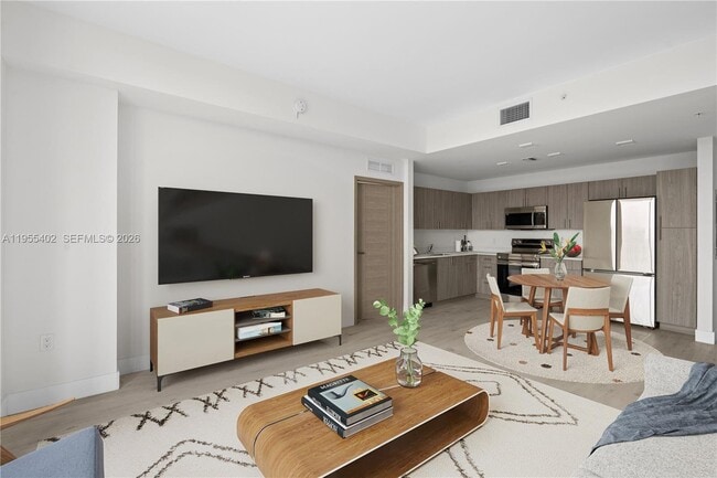 Photo - 1601 SW 32nd Ave Apartment