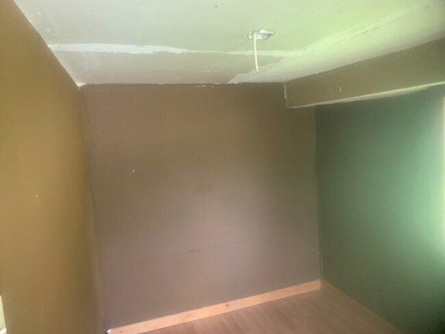 Building Photo - 5731 Mineral Ln