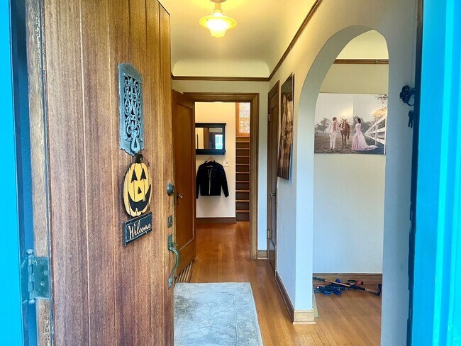 Foto del edificio - Stunning 3bed/3.5bath Brick Home in Ballard!