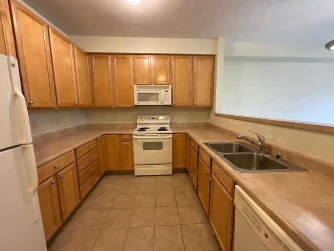 Foto del edificio - Spacious 1 bed 1 bath in Darby Estates Con...