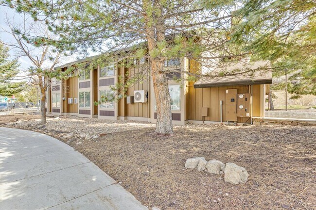 Building Photo - 2105 Prospector Ave