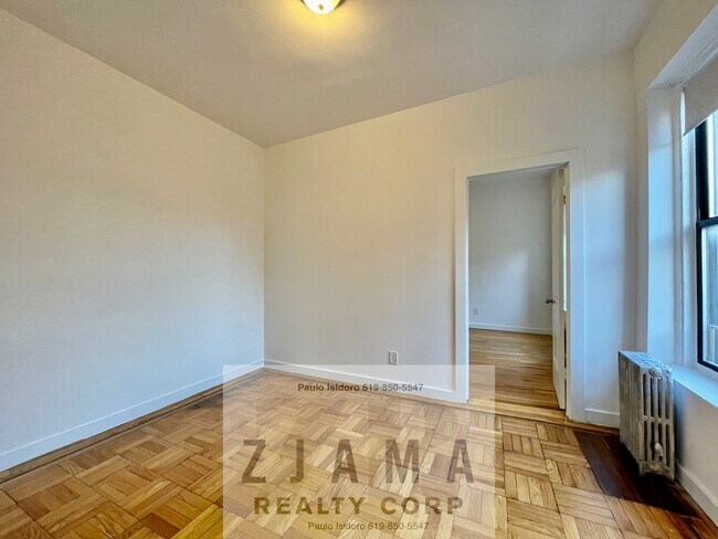 Foto del edificio - 720 Degraw St