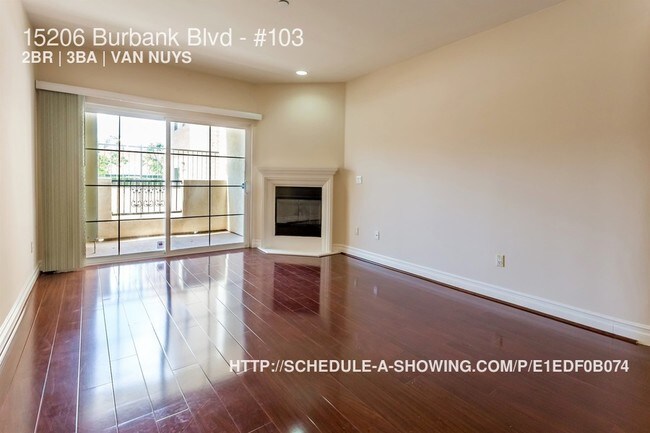 Foto del edificio - 15206 Burbank Blvd