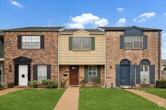 Building Photo - 6338 Chevy Chase Dr