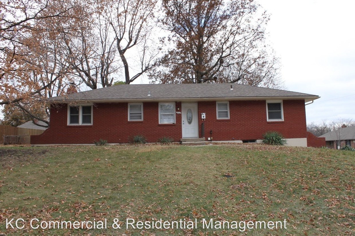 Primary Photo - 812 NE Coronado St
