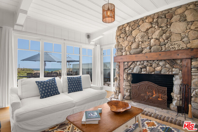 Foto del edificio - 31202 Broad Beach Rd