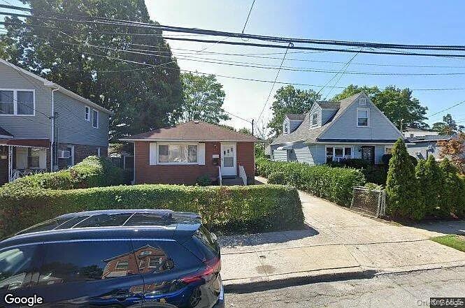 Primary Photo - 16 Garfield Ave