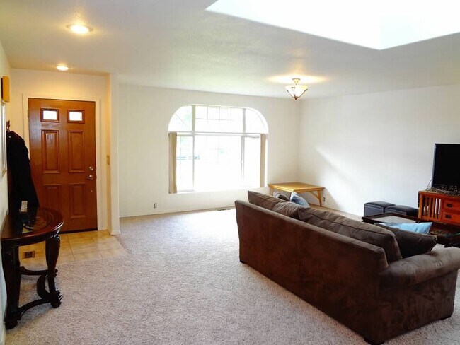 Foto del edificio - 1831 Fairway Dr
