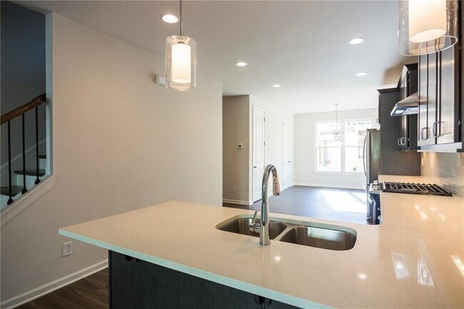 Building Photo - 766 Cady Way
