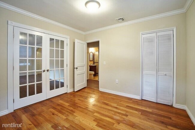 Foto del edificio - 2 br, 1 bath House - 571 NE 110th Ter