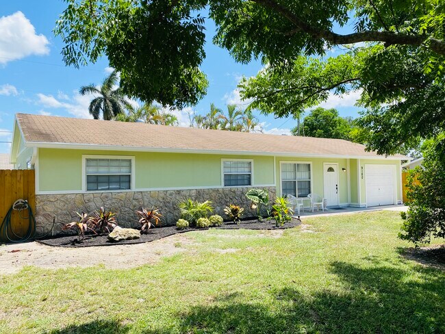 Building Photo - 9180 Banquet Way