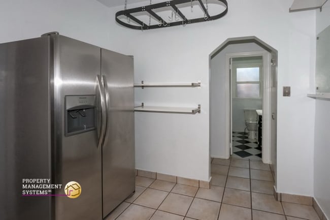 Building Photo - 4 Bedroom Home in Salt Lake City!