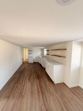 Building Photo - 3506 Crestmore Rd