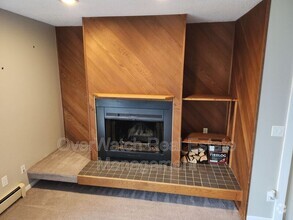 Building Photo - 3811 Iowa Dr