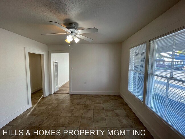 Building Photo - 2 br, 1 bath House - 700 OAK STREET