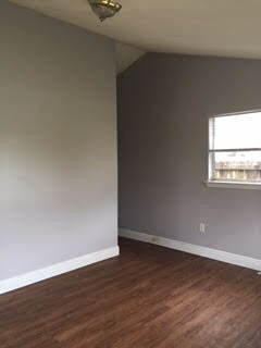 Building Photo - 1207 Iris St