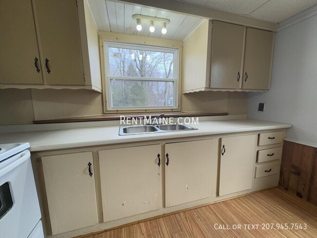 Building Photo - 30 Park Dr