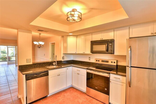 Building Photo - 10374 Carrollwood Ln