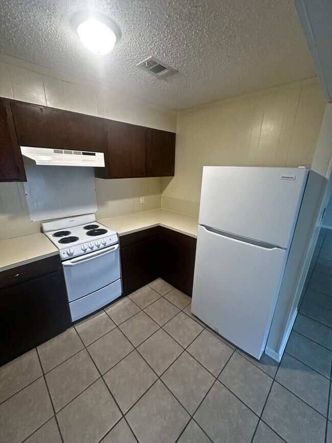 Foto del edificio - 45147 Durbin Rd