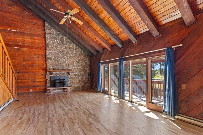 Foto del edificio - 6200 Pine Hollow Dr