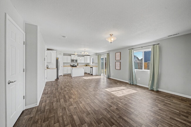 Building Photo - 9515 Bryce Canyon Dr