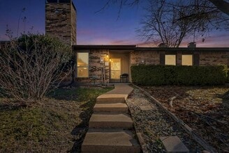 Building Photo - 1940 Abshire Ln