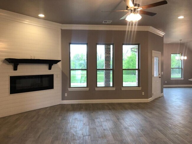 Foto del edificio - 1540 W Savannah Cir